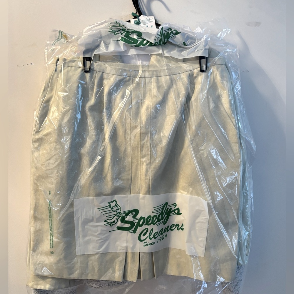 Fresh from the dry cleaners!! Ann Taylor Size 14 petite suit.